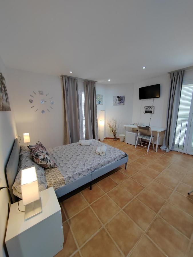 Ses Salines Private Rooms Mallorca Buitenkant foto